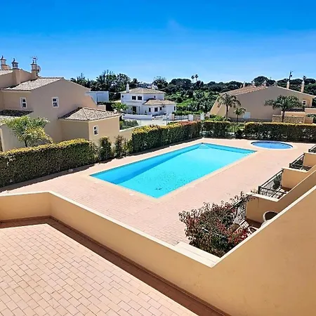 Sun Rafael Moradia Geminada Com Piscina Albufeira